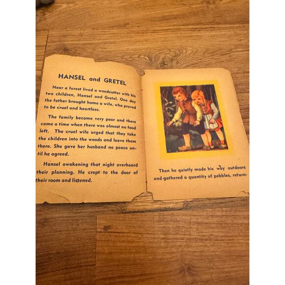 Vintage 'The Story of Hansel and Gretel' Small Book by Samuel Lowe Company - Picture 3 of 5